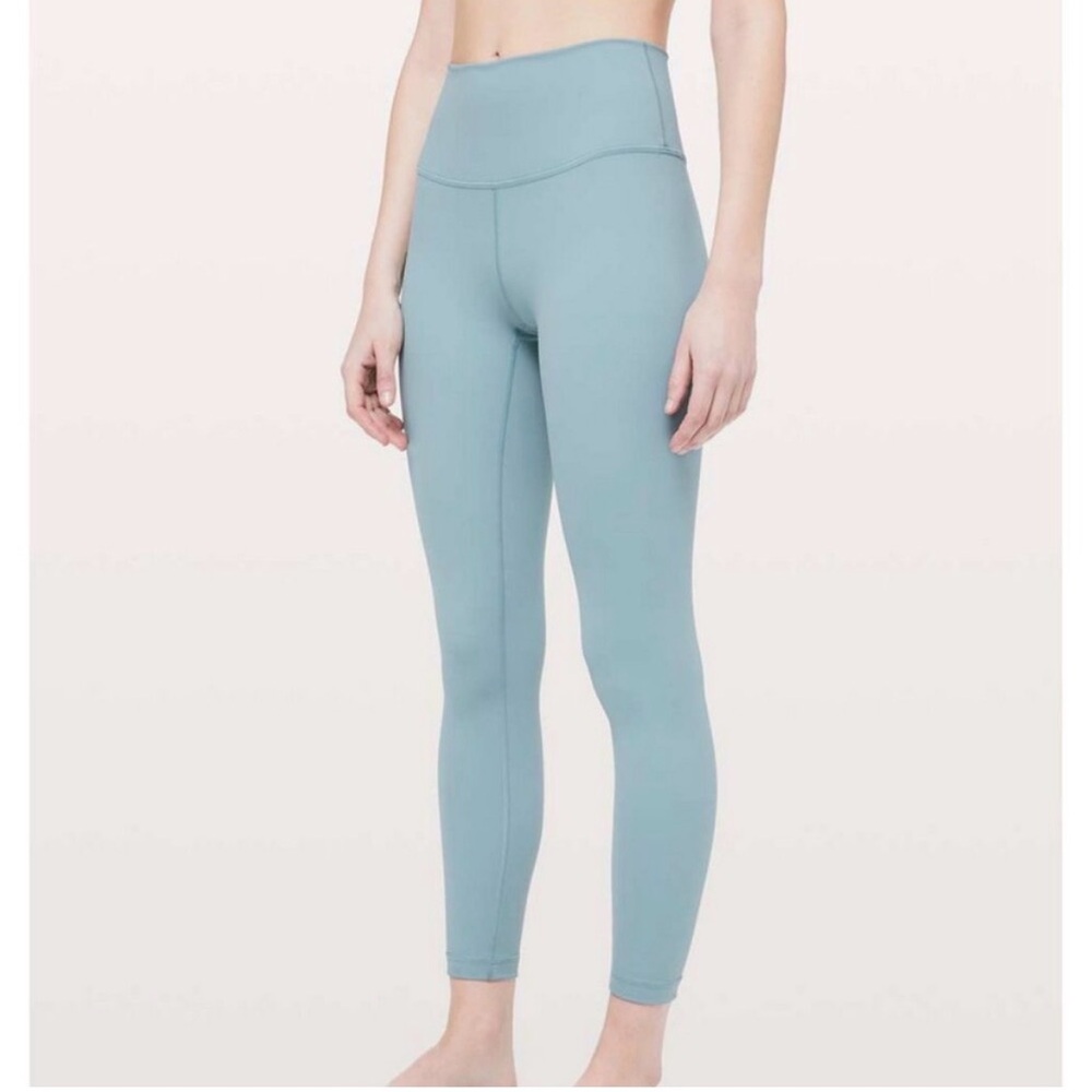 #20 Lululemon Athletica Wunder Under Leggings 25” Like New size 10